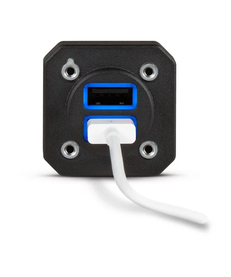 Garmin GSB 15 Dual USB Charging Port (Type-A) - In