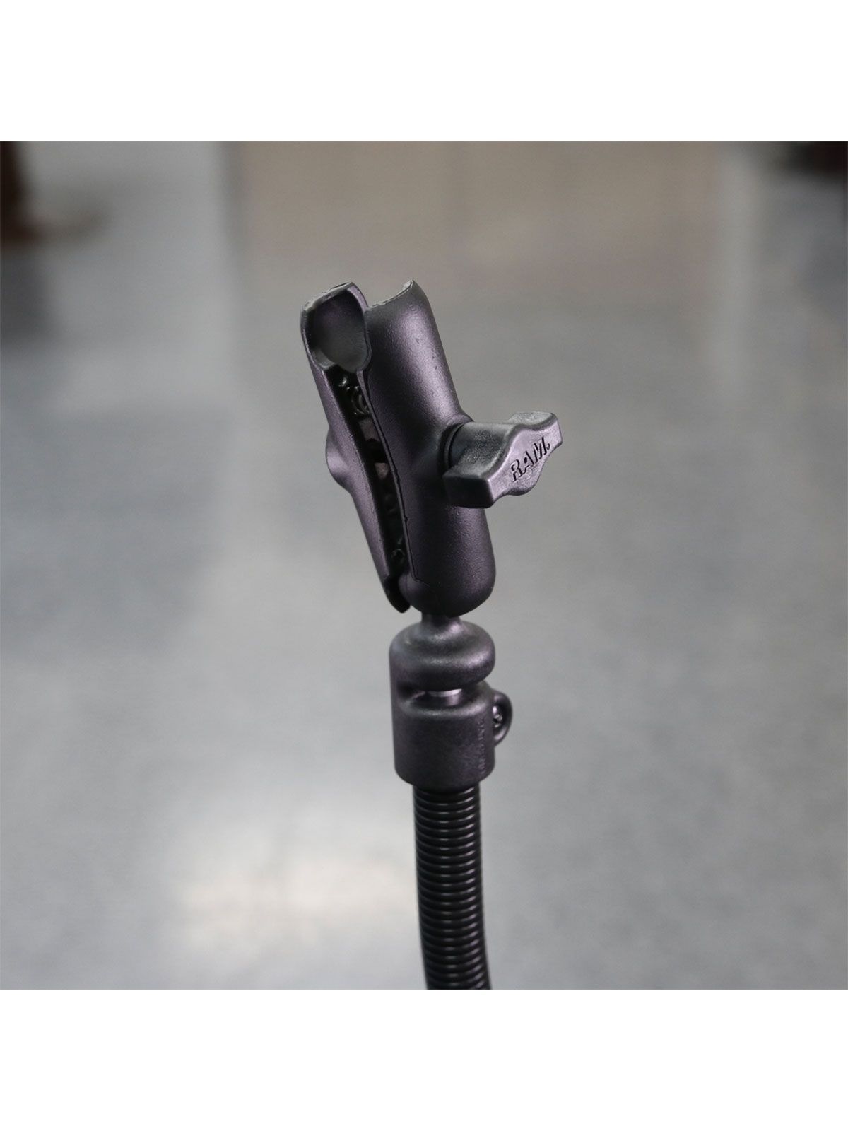 RAM® Tough-Claw® with RAM® Flex-Rod™ 18" Extension Arm for Wheelchairs